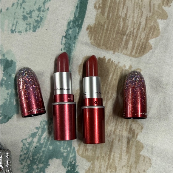 Christmas 🎄 bundle 5- MAC Cosmetics Floral and Silver Key & Card Holder Set - Picture 9 of 10